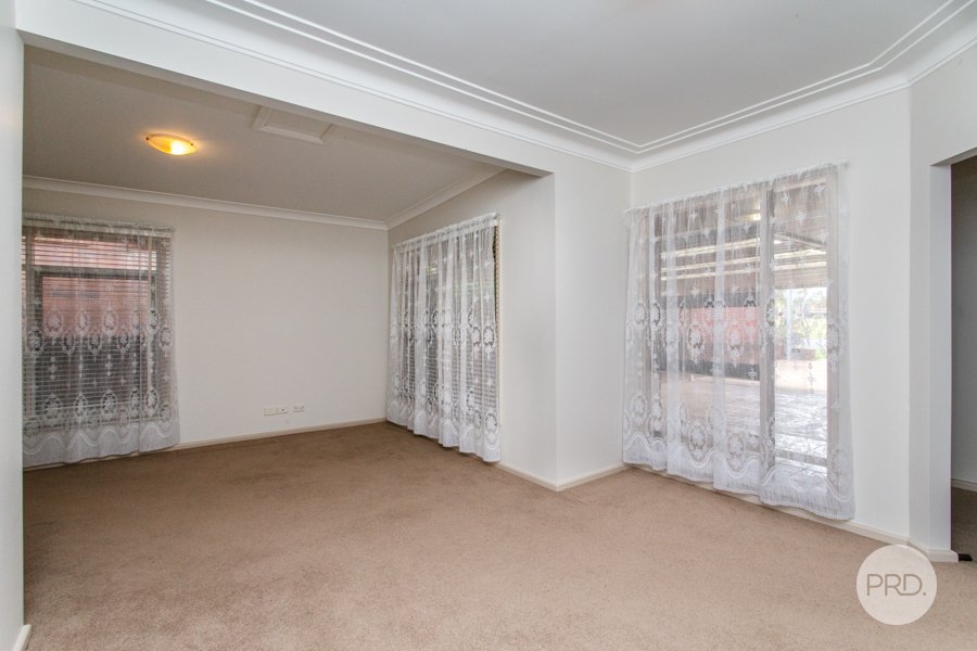 24 Hornseywood Avenue PENRITH 18