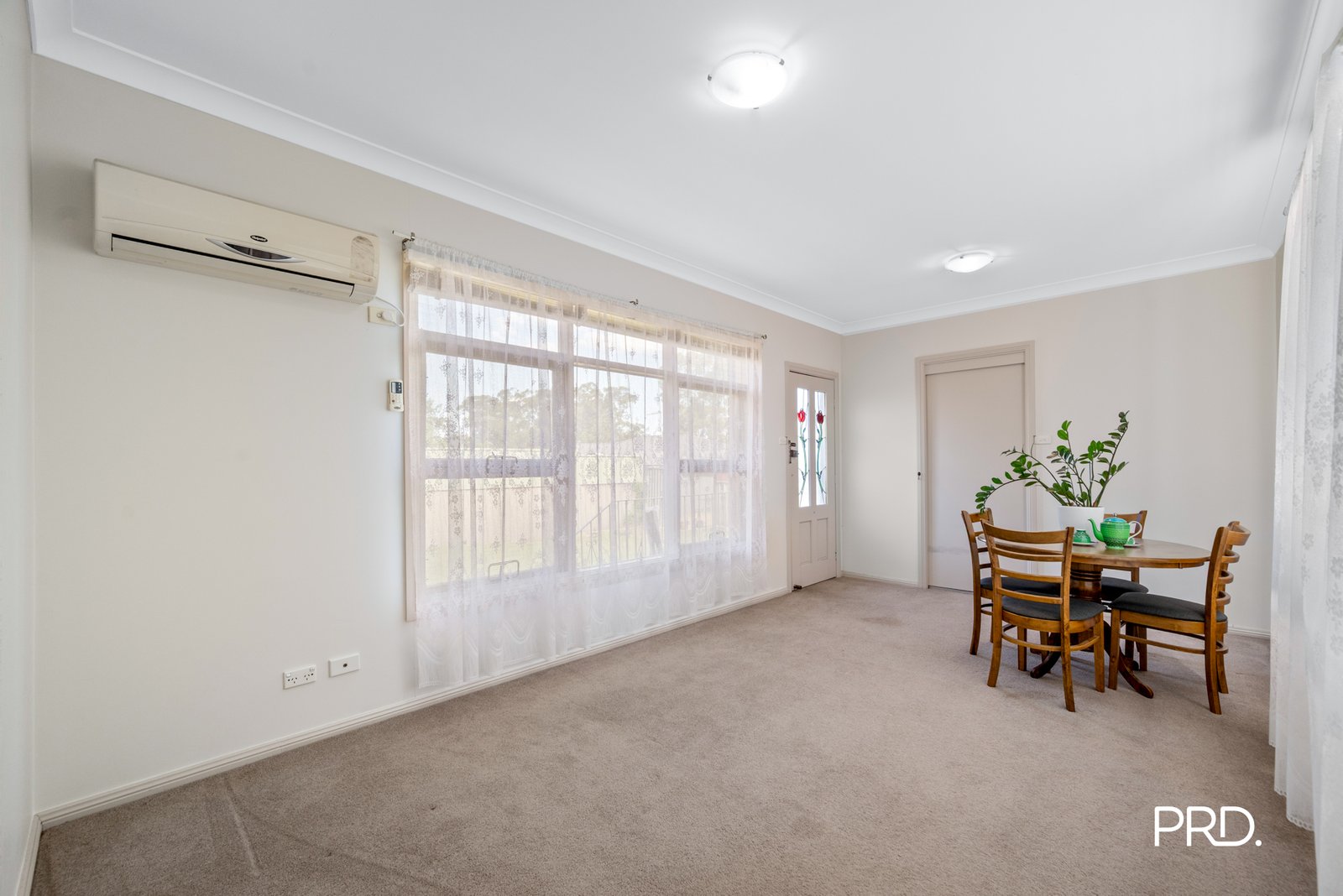 24 Hornseywood Avenue PENRITH 2