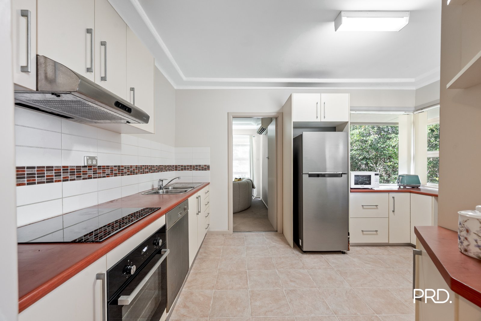 24 Hornseywood Avenue PENRITH 4