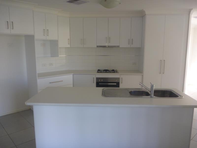 24 Hudson Drive LLOYD 2