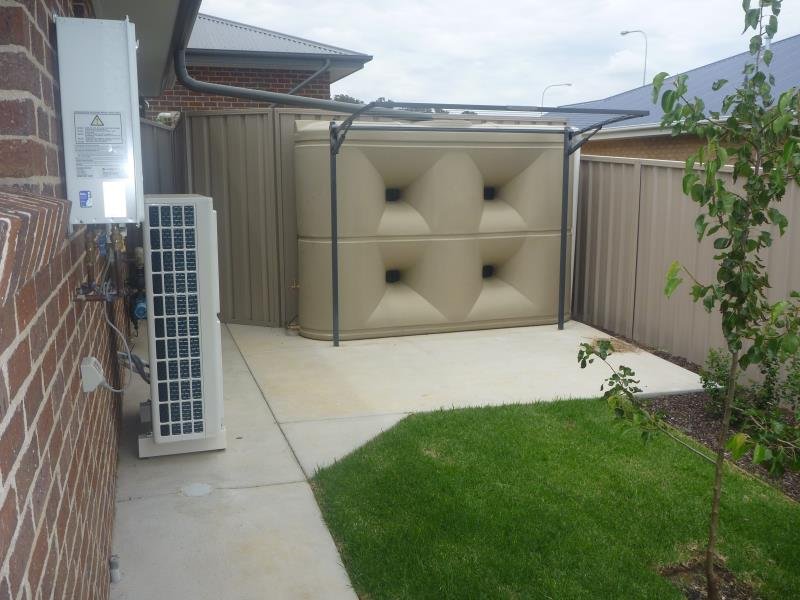 24 Hudson Drive LLOYD 6