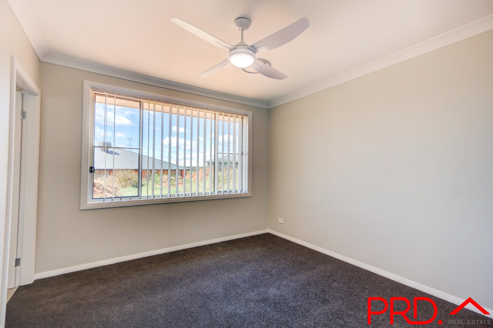 24 Ibis Street TAMWORTH 8
