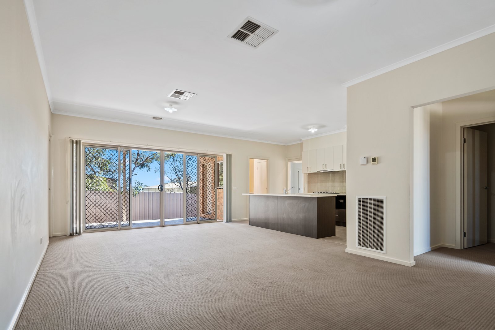 2/4 Jackman Court EAST BENDIGO 5