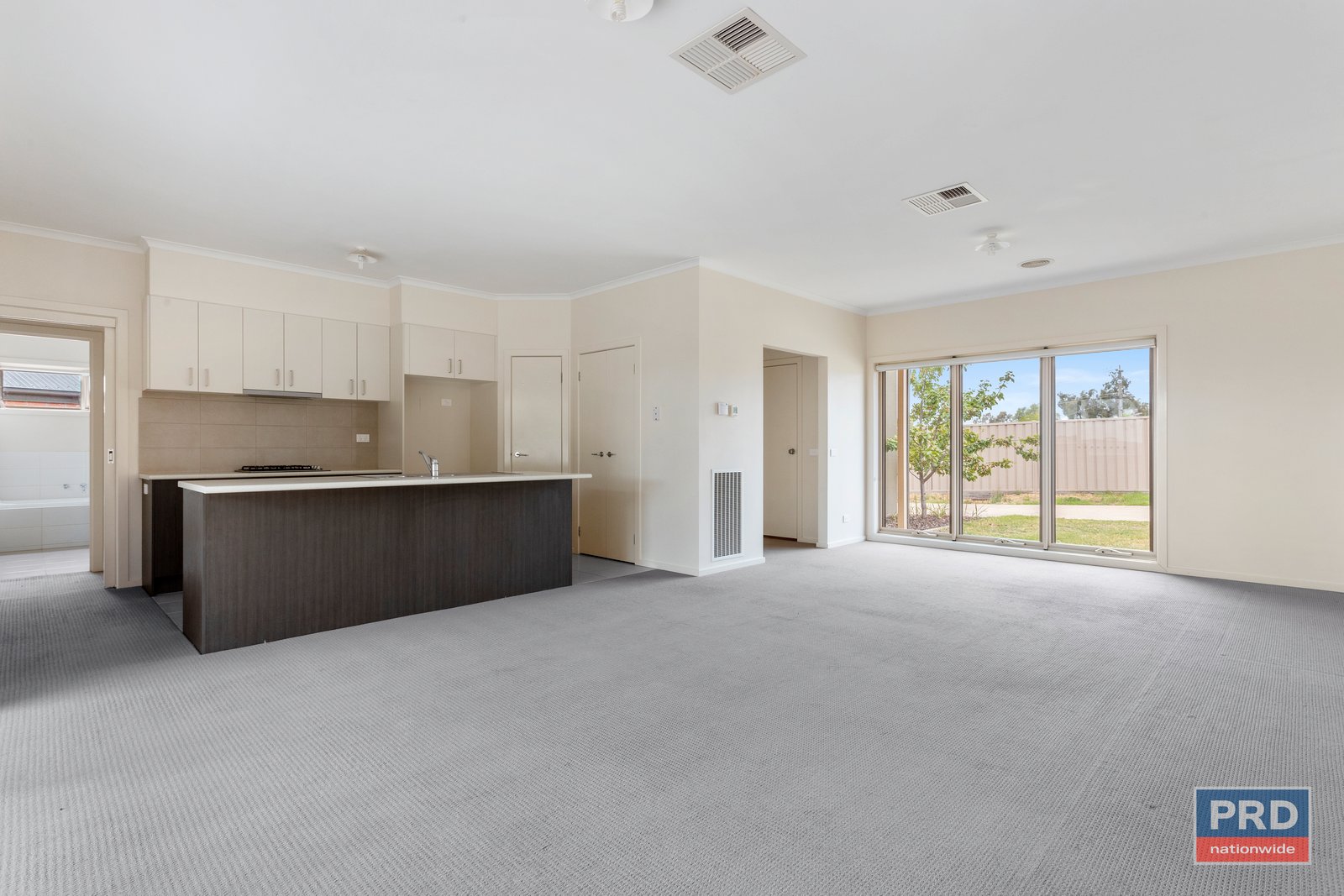 2/4 Jackman Court EAST BENDIGO 5