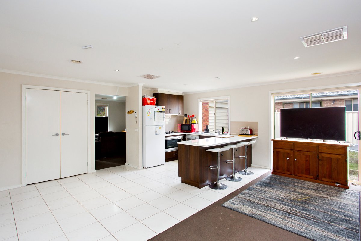 Gallery: 24 Jess Way