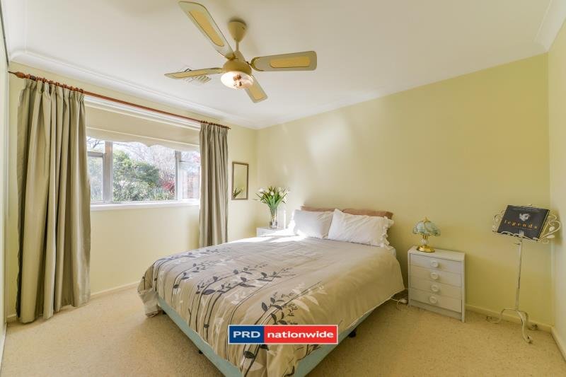 24 John Street TAMWORTH 3