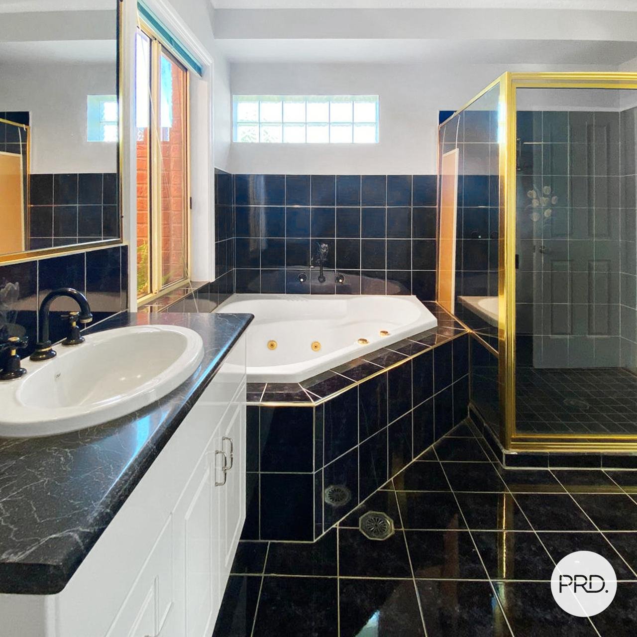 24 Johnston Road WEST ALBURY 4