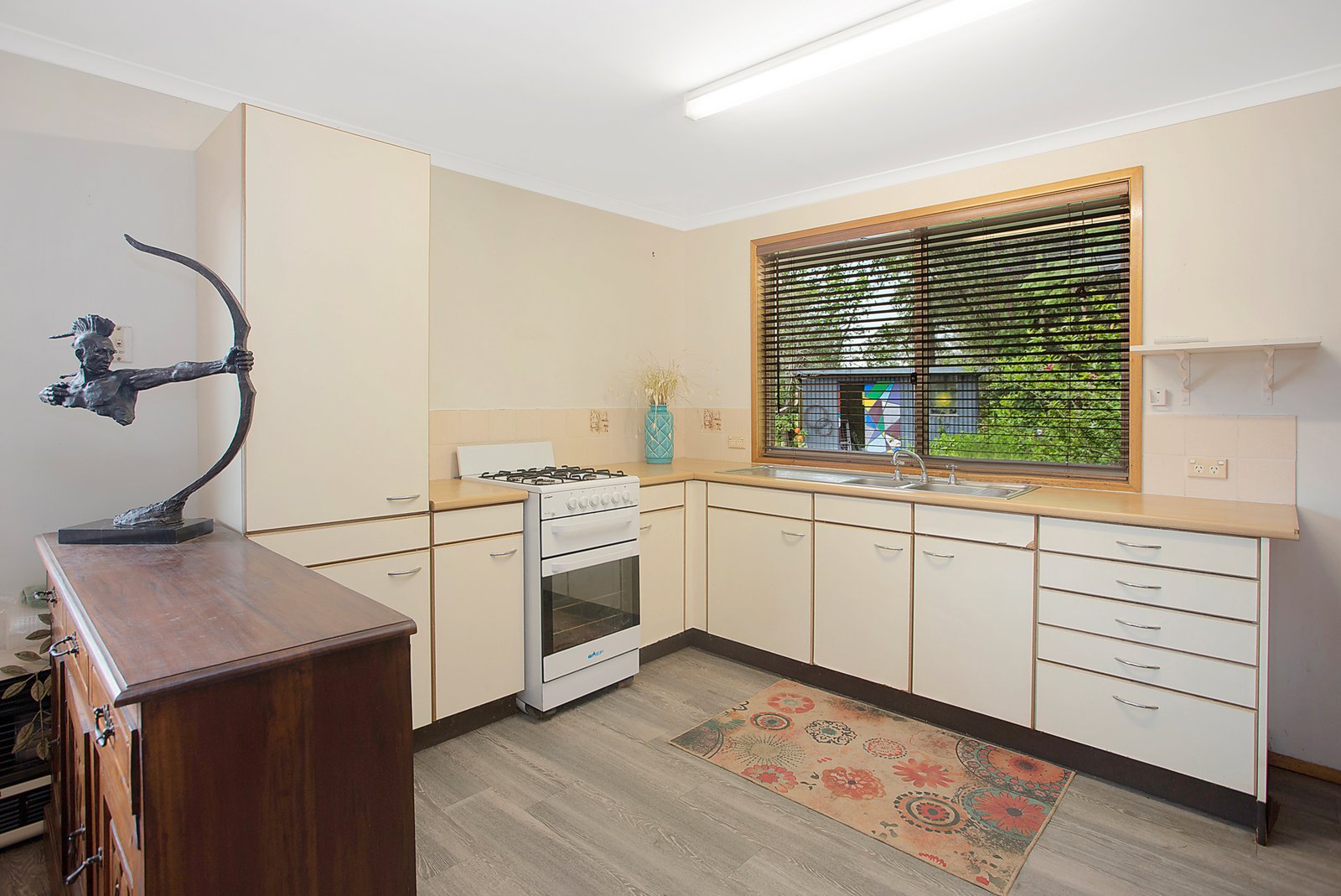 24 Juhles Mountain Road MOORLAND 8