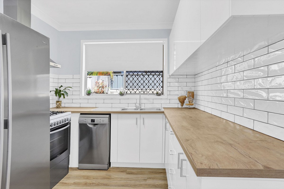 24 Kallay Street Miami 3