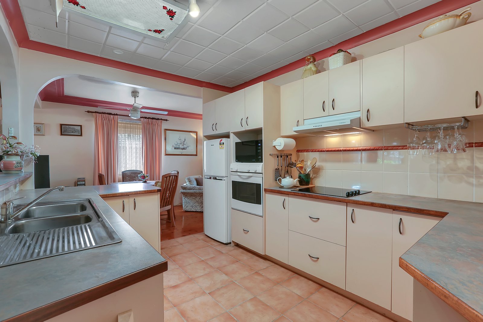 24 Kapooka Ave  DAPTO 2