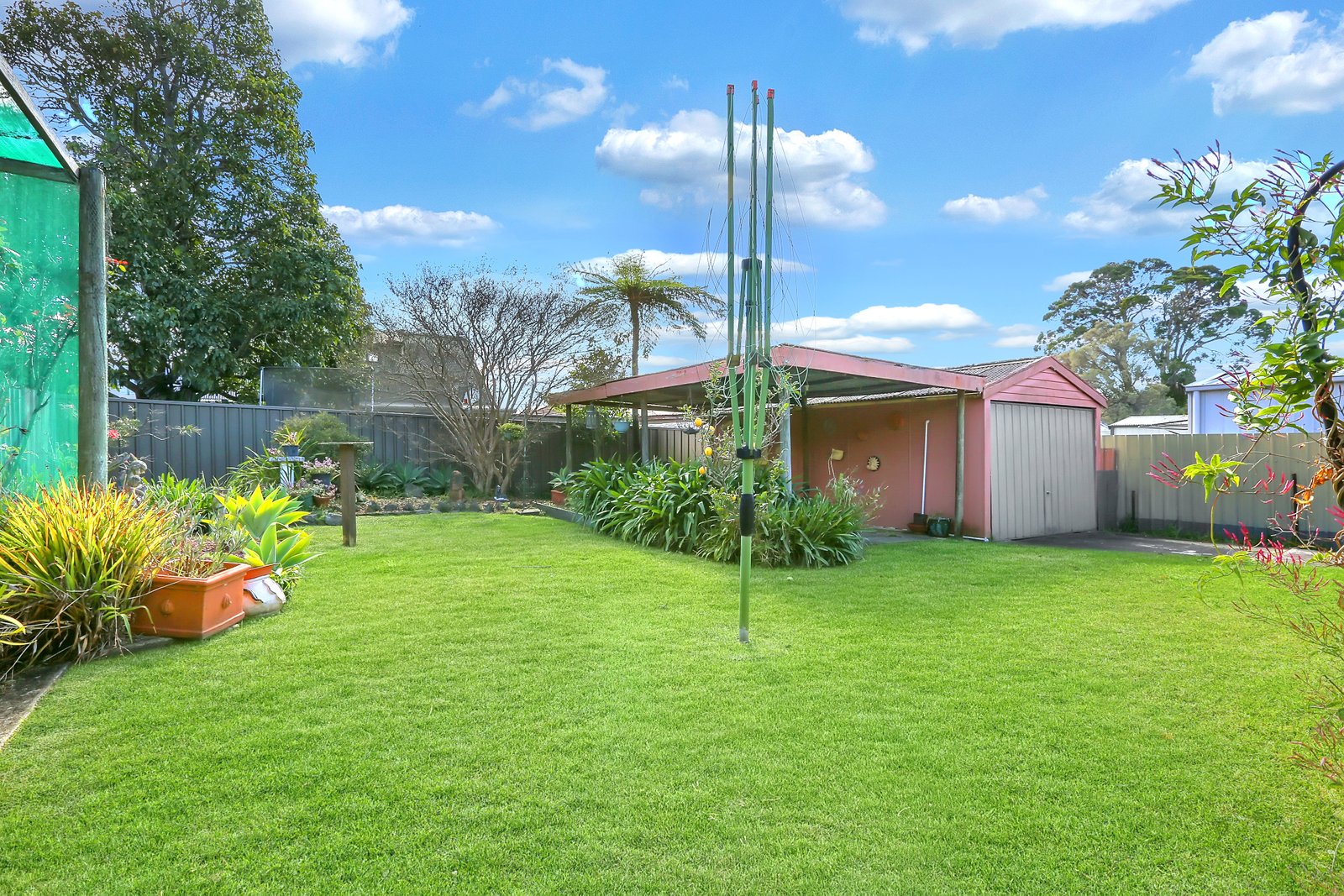 24 Kapooka Ave  DAPTO 8