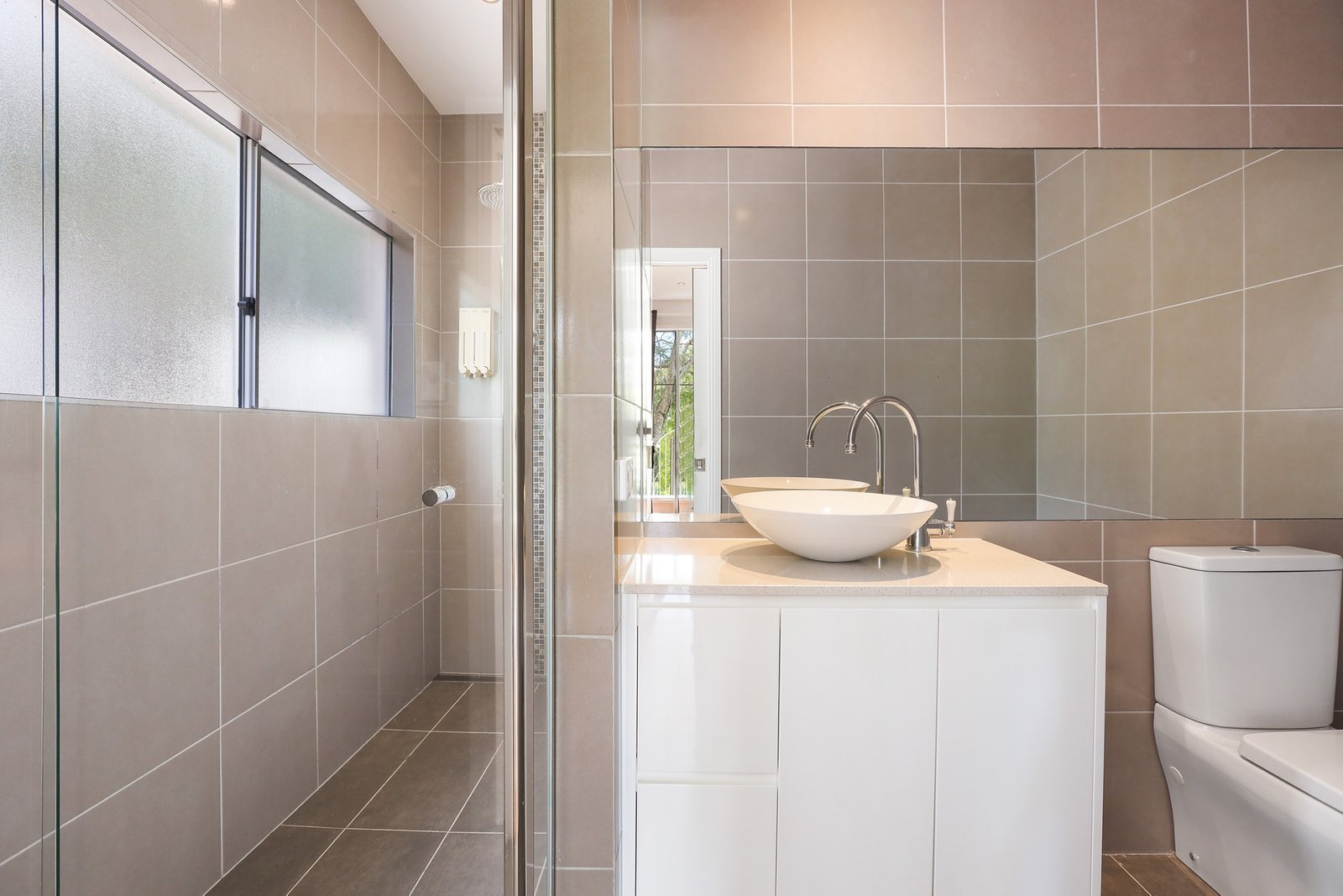 24 Keen Road MOLENDINAR 8