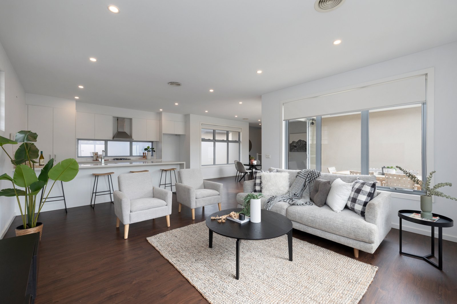 Gallery: 2/4 Keith Avenue