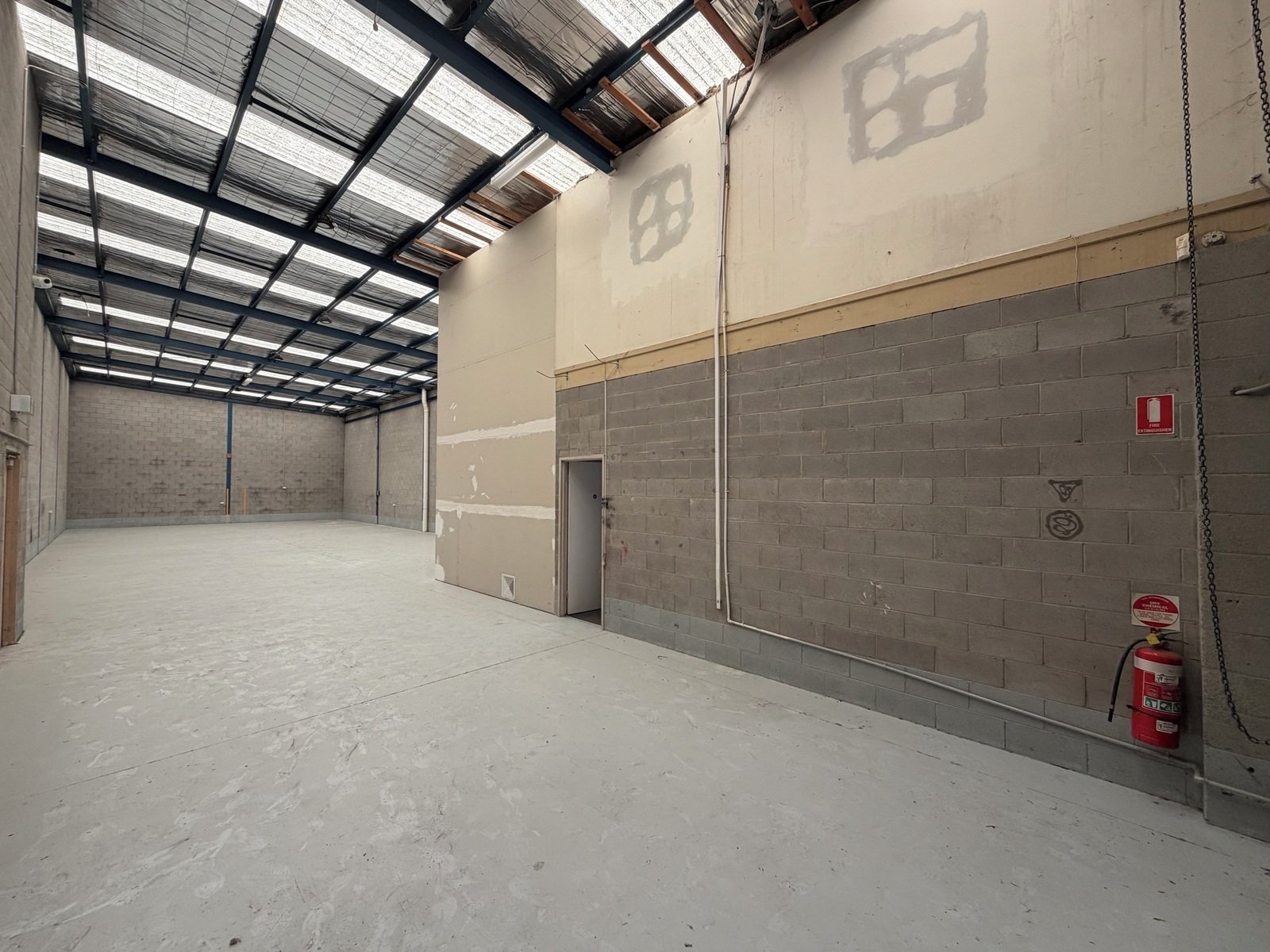 Gallery: 2/4 Kempson Court