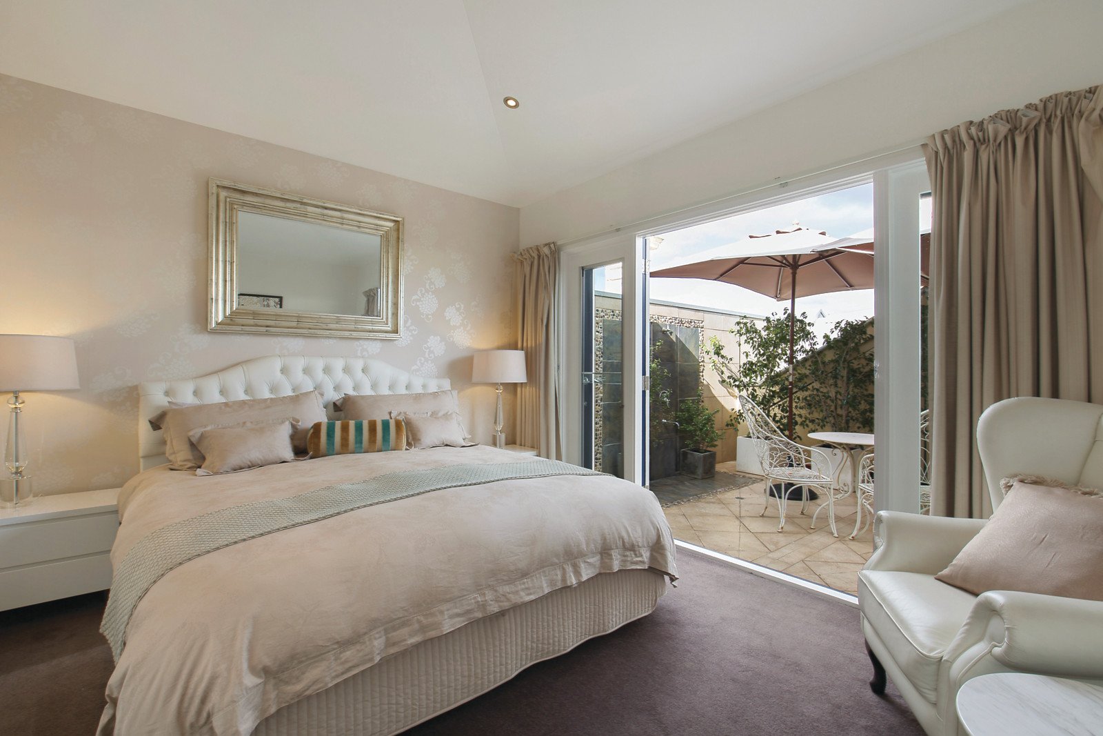 24 Kerferd Place, Albert Park, VIC