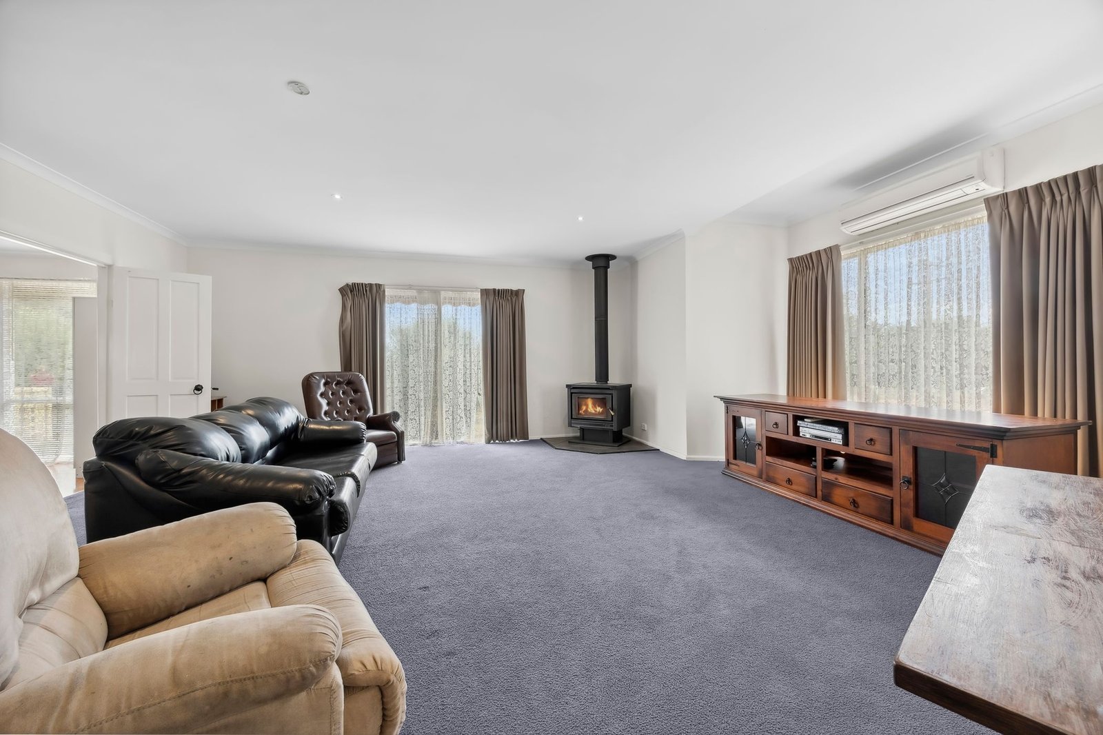 Gallery: 24 Kimberley Drive