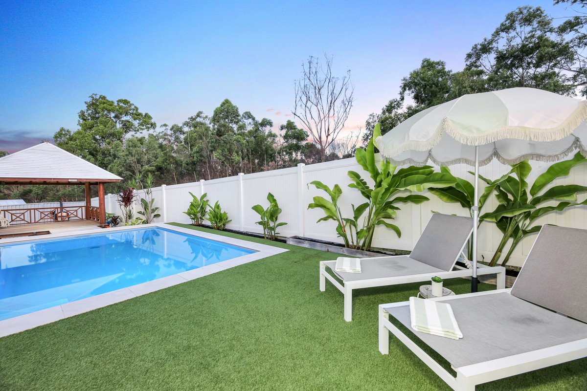 24 Kingcrest Drive Reedy Creek 19