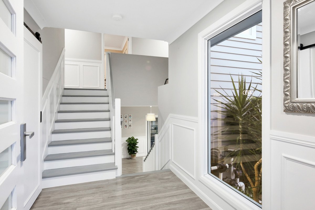 24 Kingcrest Drive Reedy Creek 24