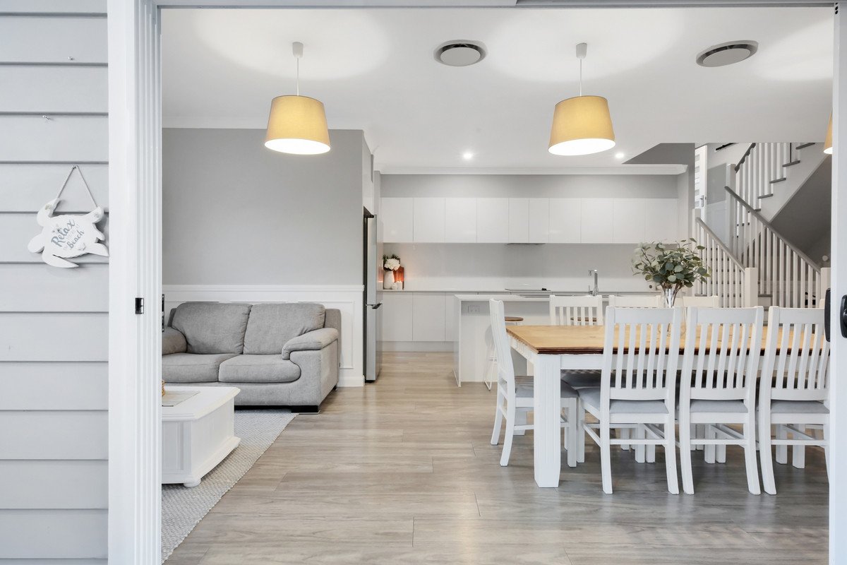 24 Kingcrest Drive Reedy Creek 13