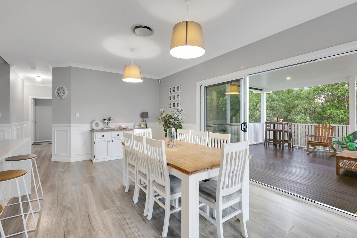 24 Kingcrest Drive Reedy Creek 16