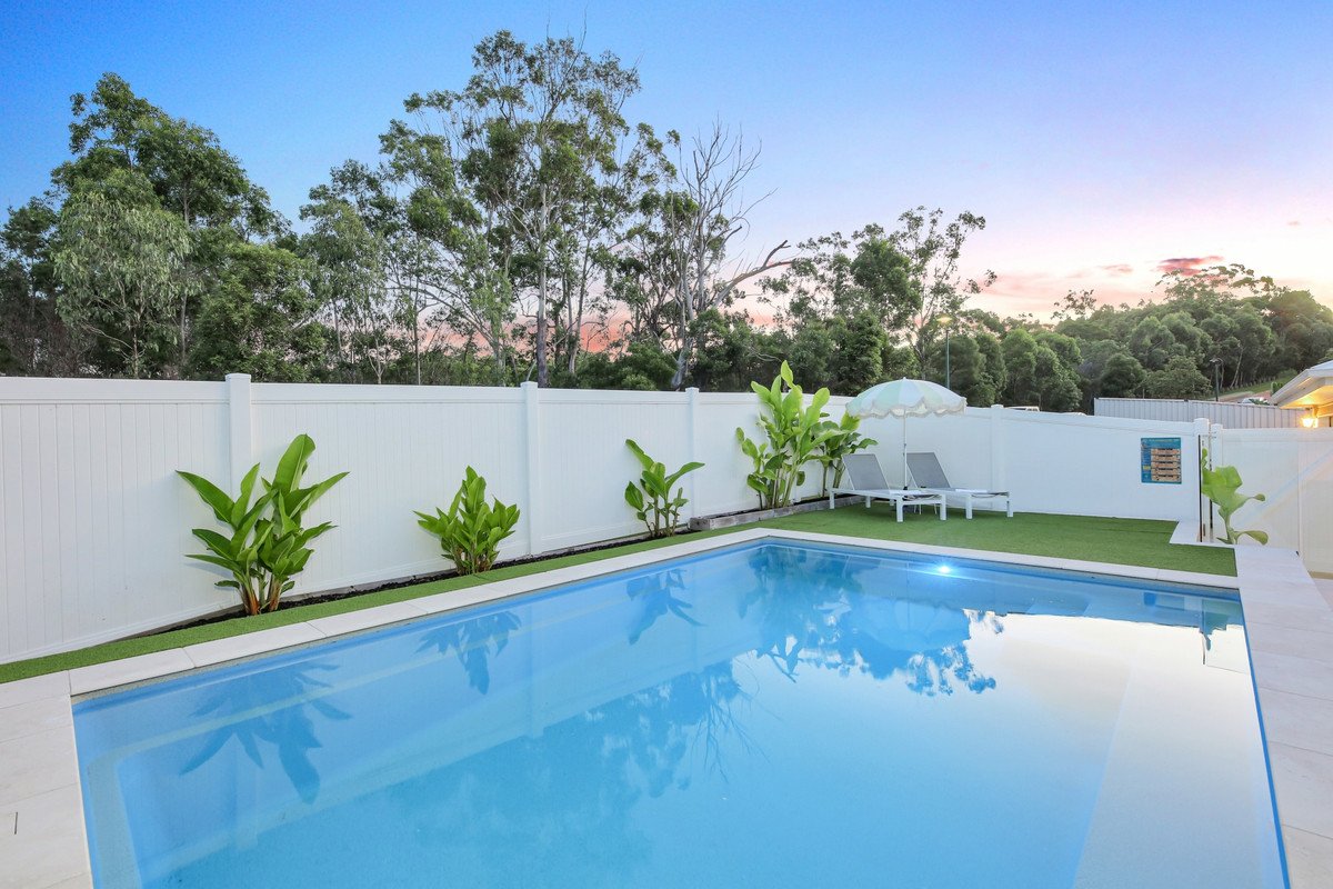 24 Kingcrest Drive Reedy Creek 20