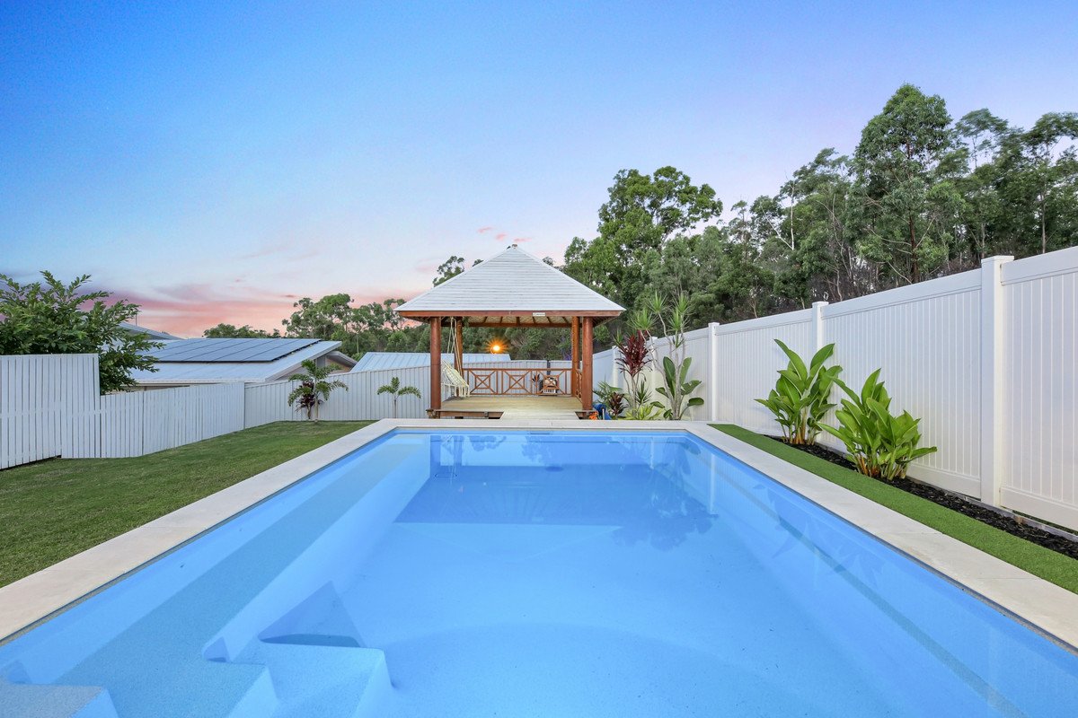 24 Kingcrest Drive Reedy Creek 21