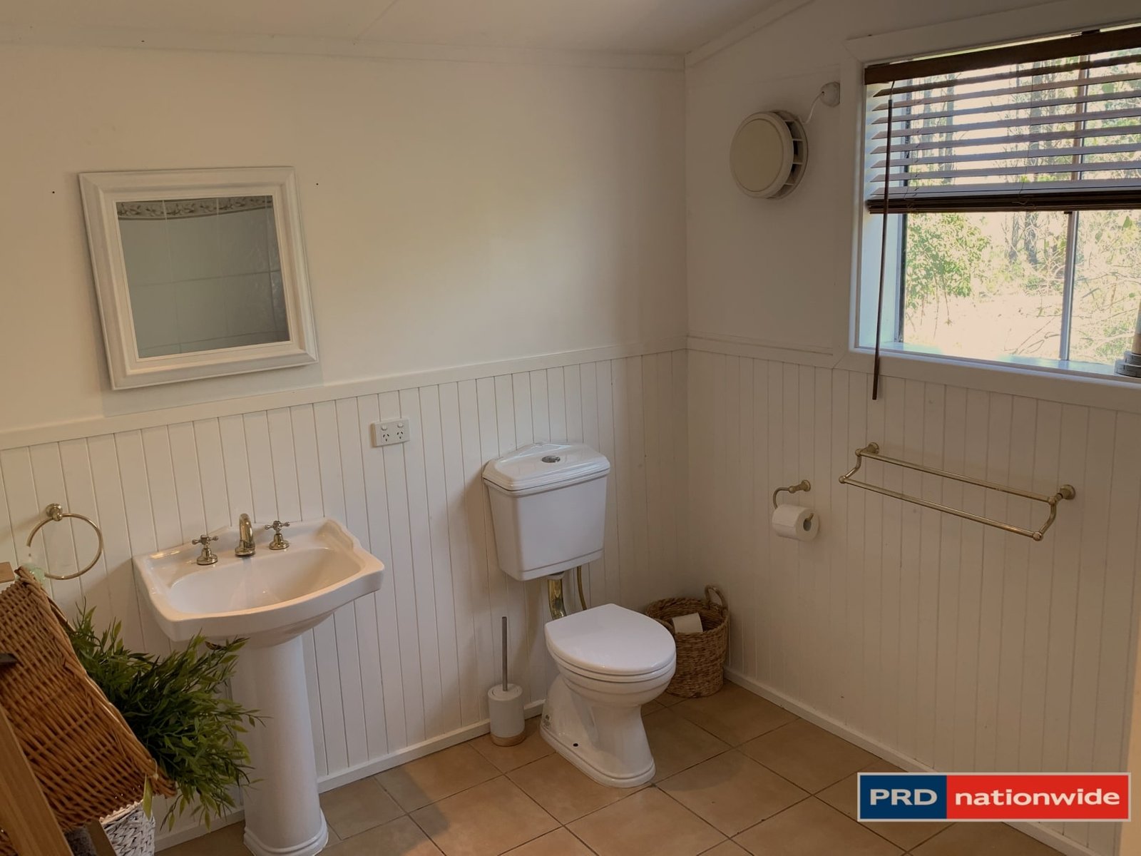 24 Kings Creek Lane BORO 9