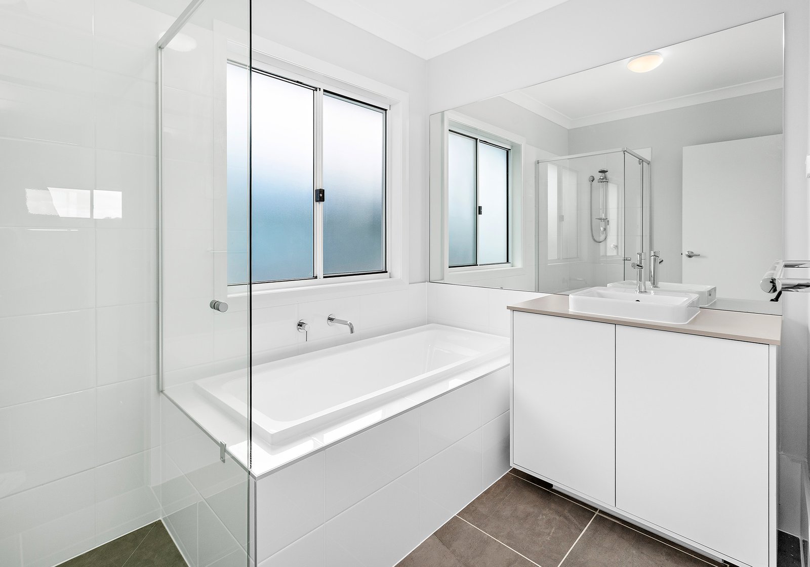 24 Knapp Crescent WONGAWILLI 13