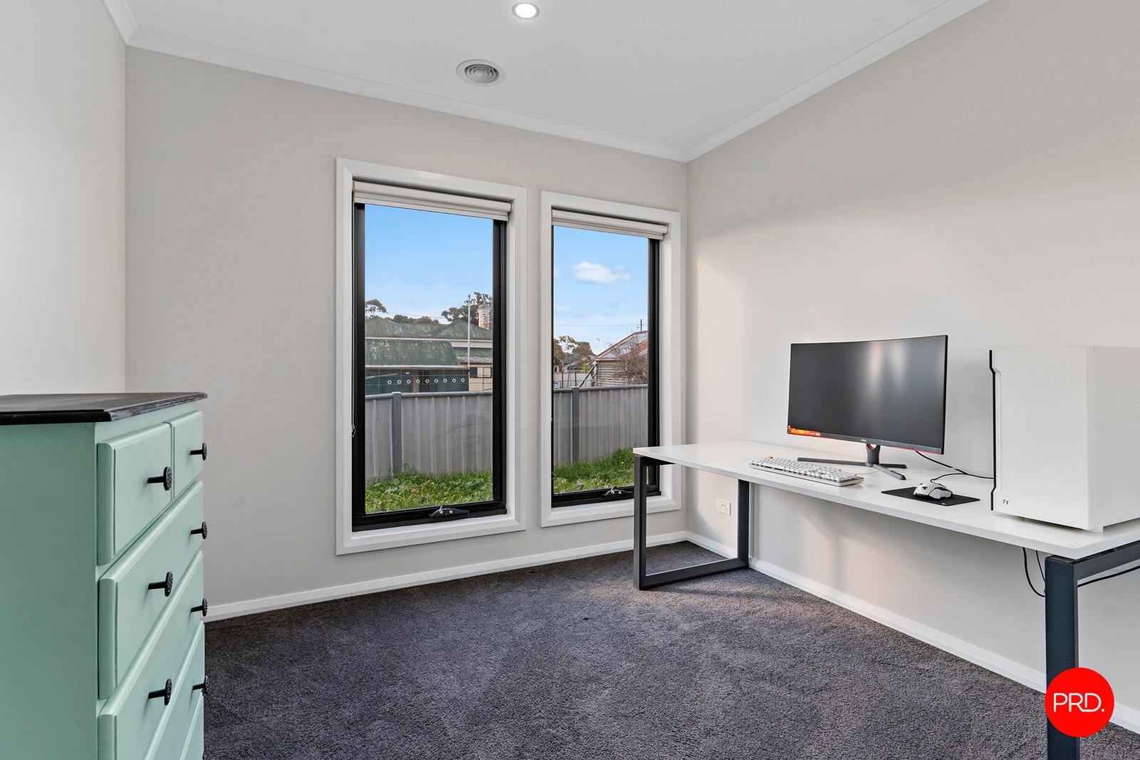 2/4 Kneebone Street EAGLEHAWK 9