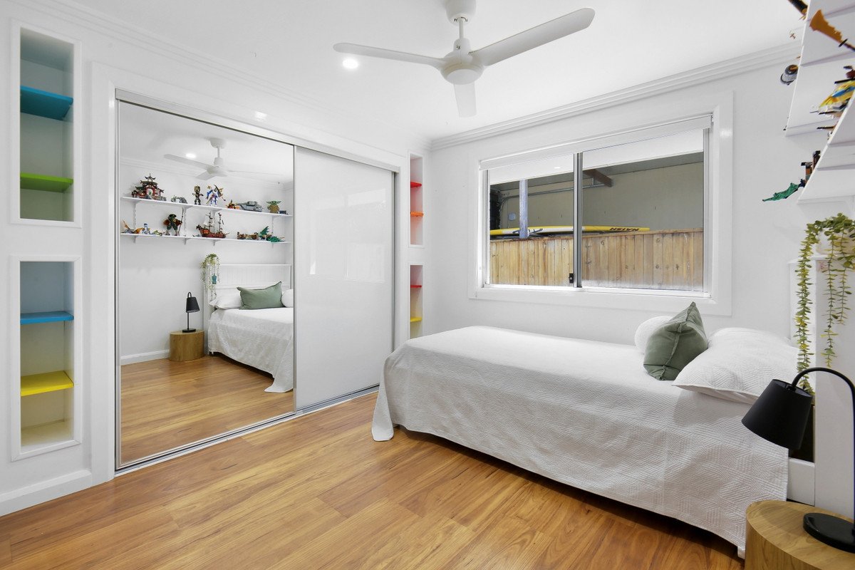 24 Kurrajong Court Palm Beach 17