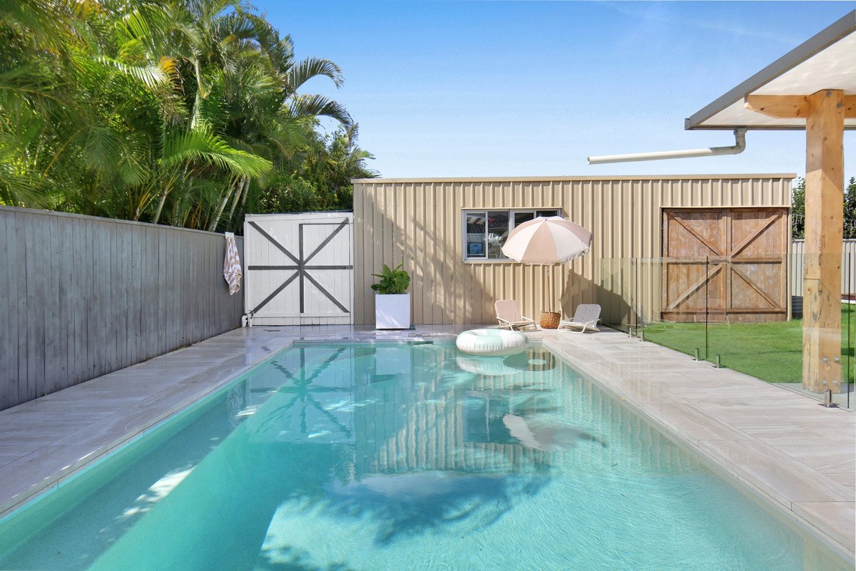 24 Kurrajong Court Palm Beach 21