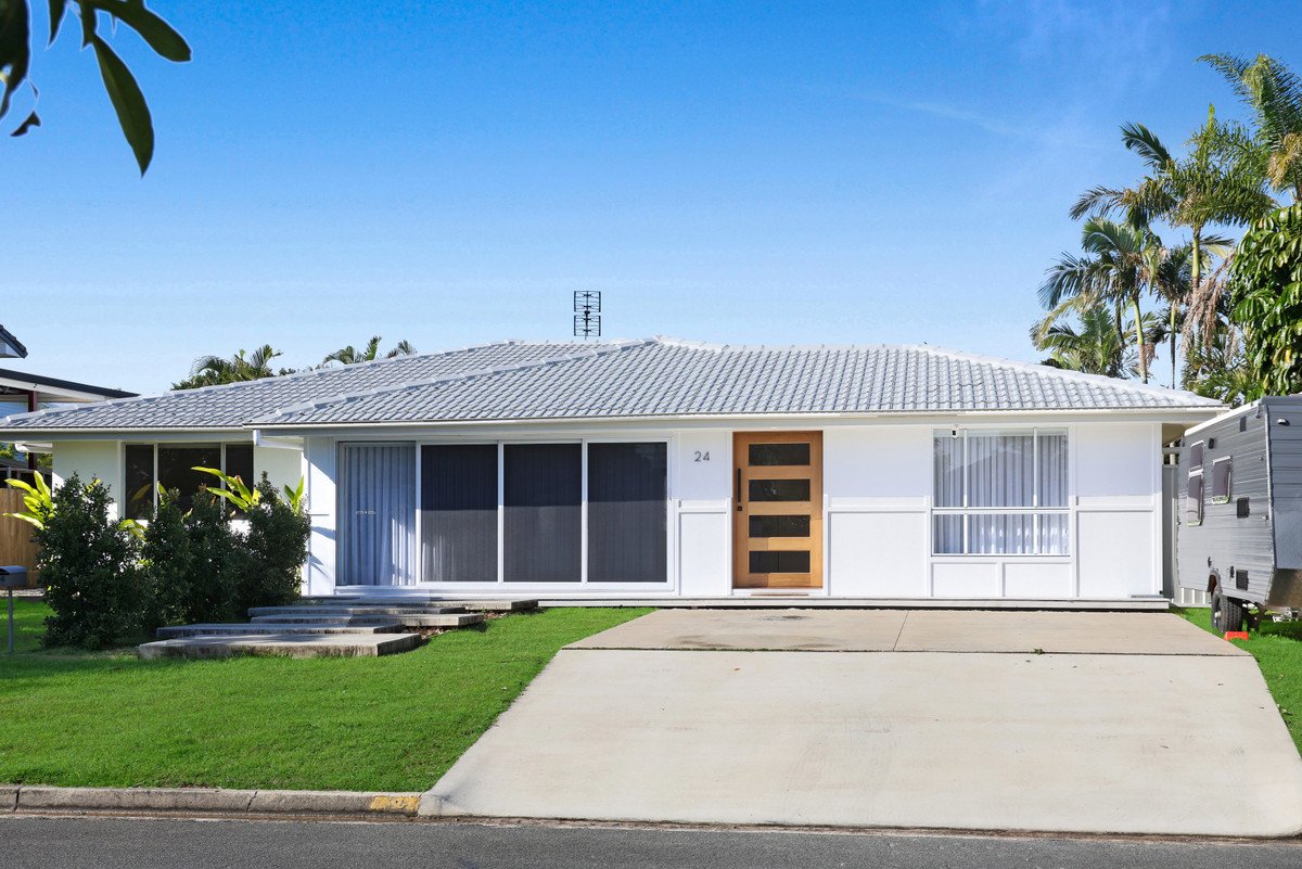 24 Kurrajong Court Palm Beach 21