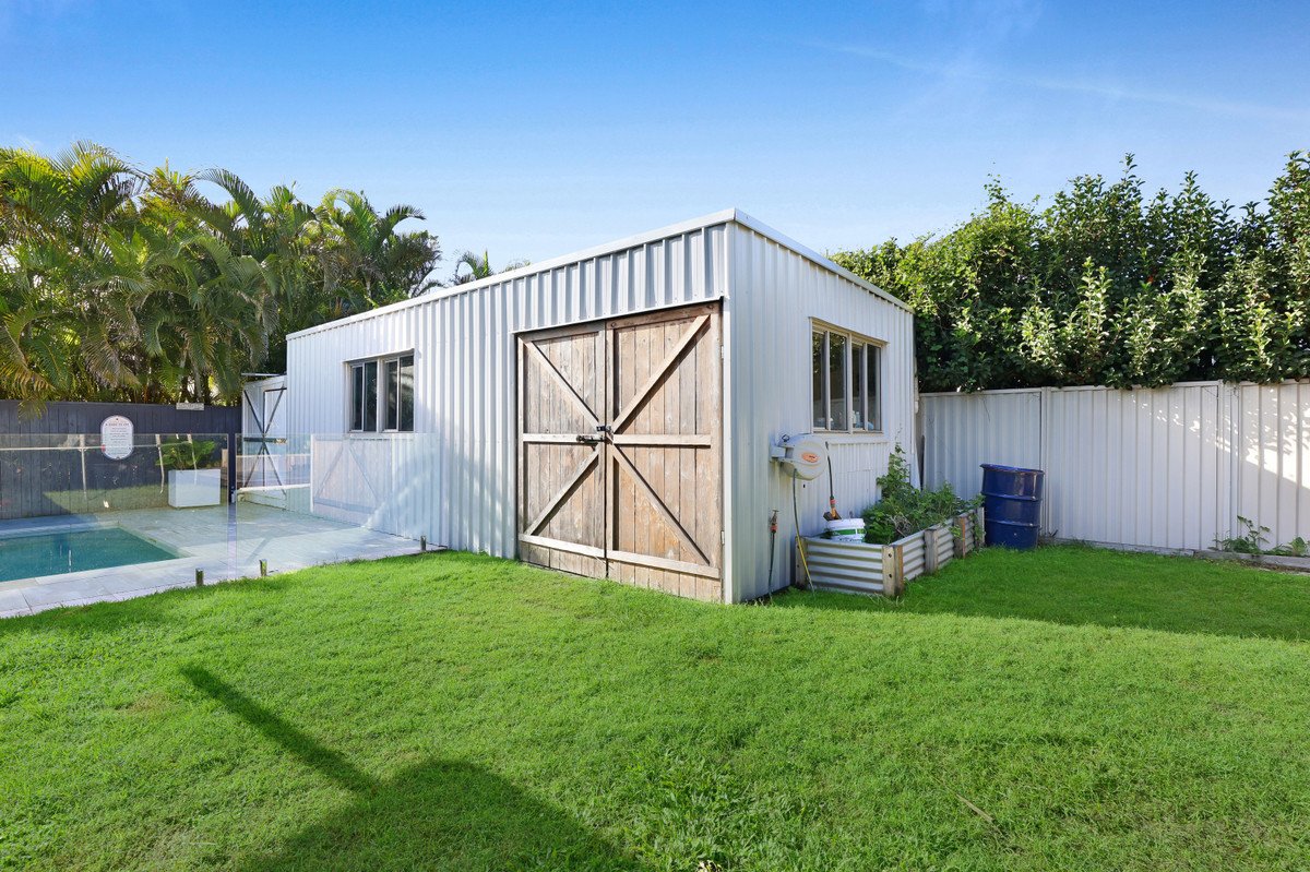24 Kurrajong Court Palm Beach 24