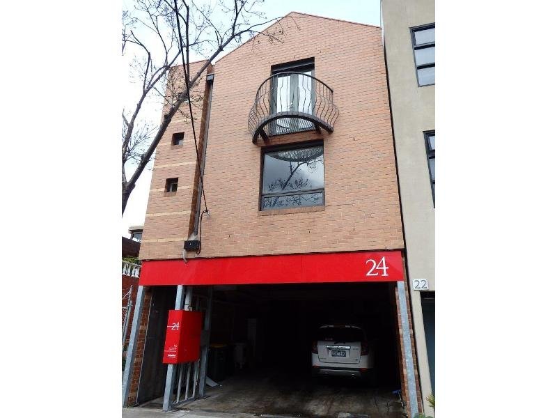 Photos: 24 Lalor Street