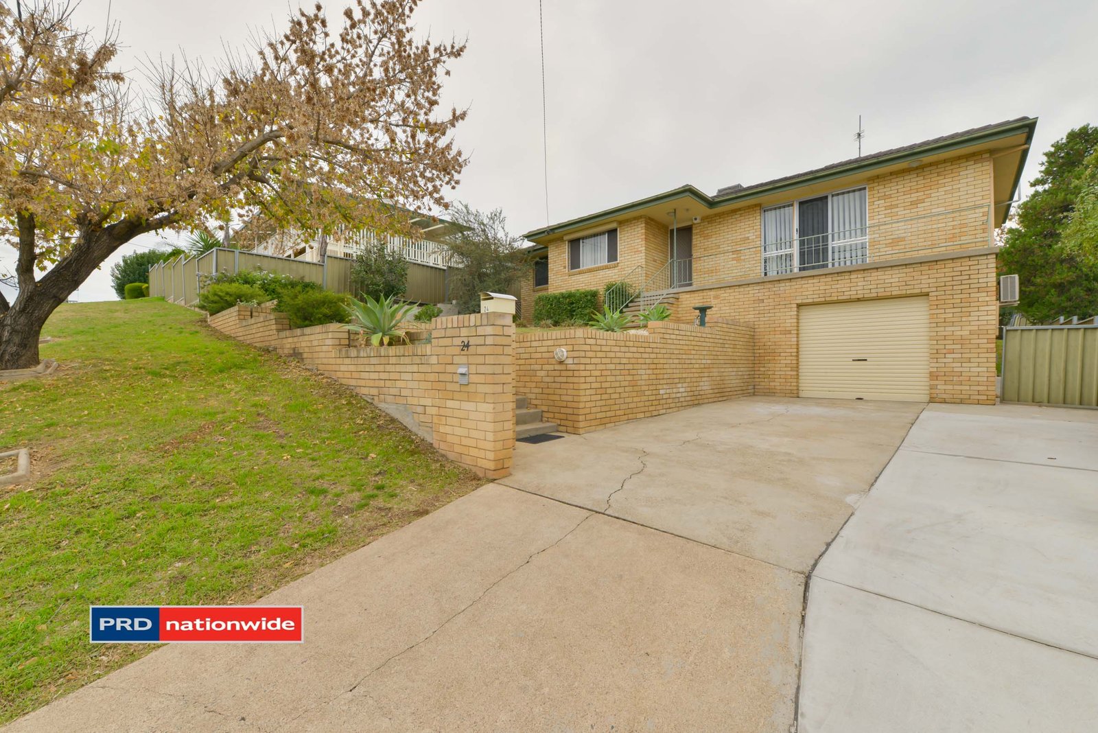 24 Lancaster Avenue TAMWORTH 10