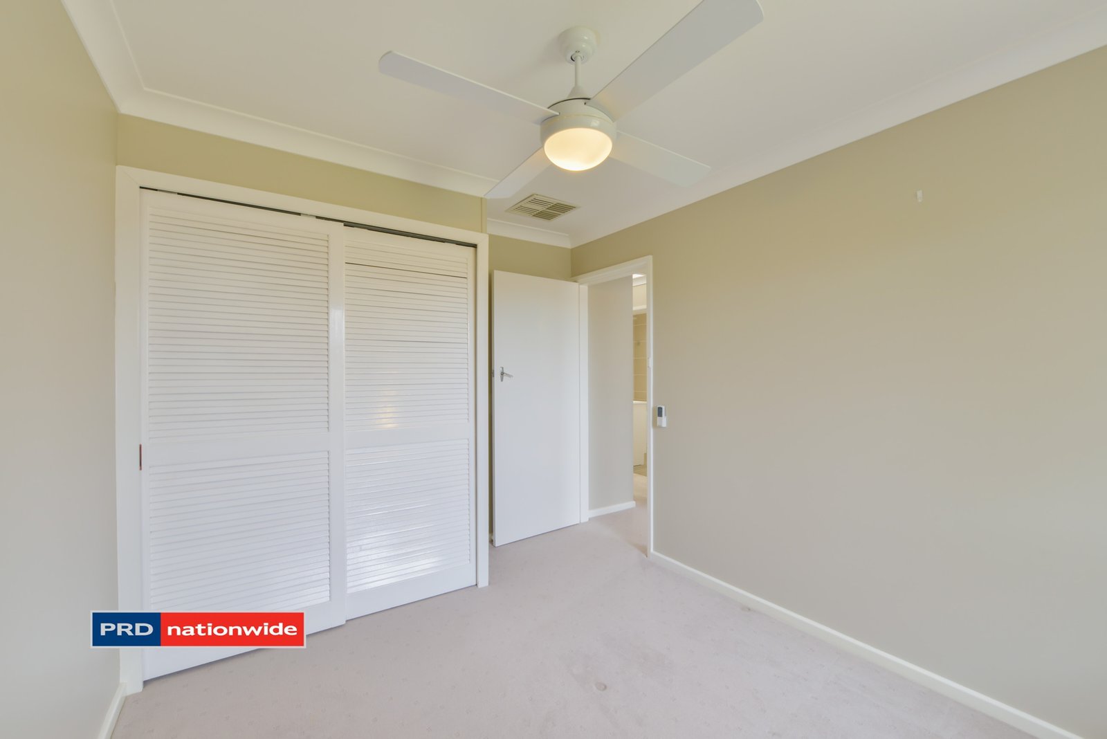 24 Lancaster Avenue TAMWORTH 16
