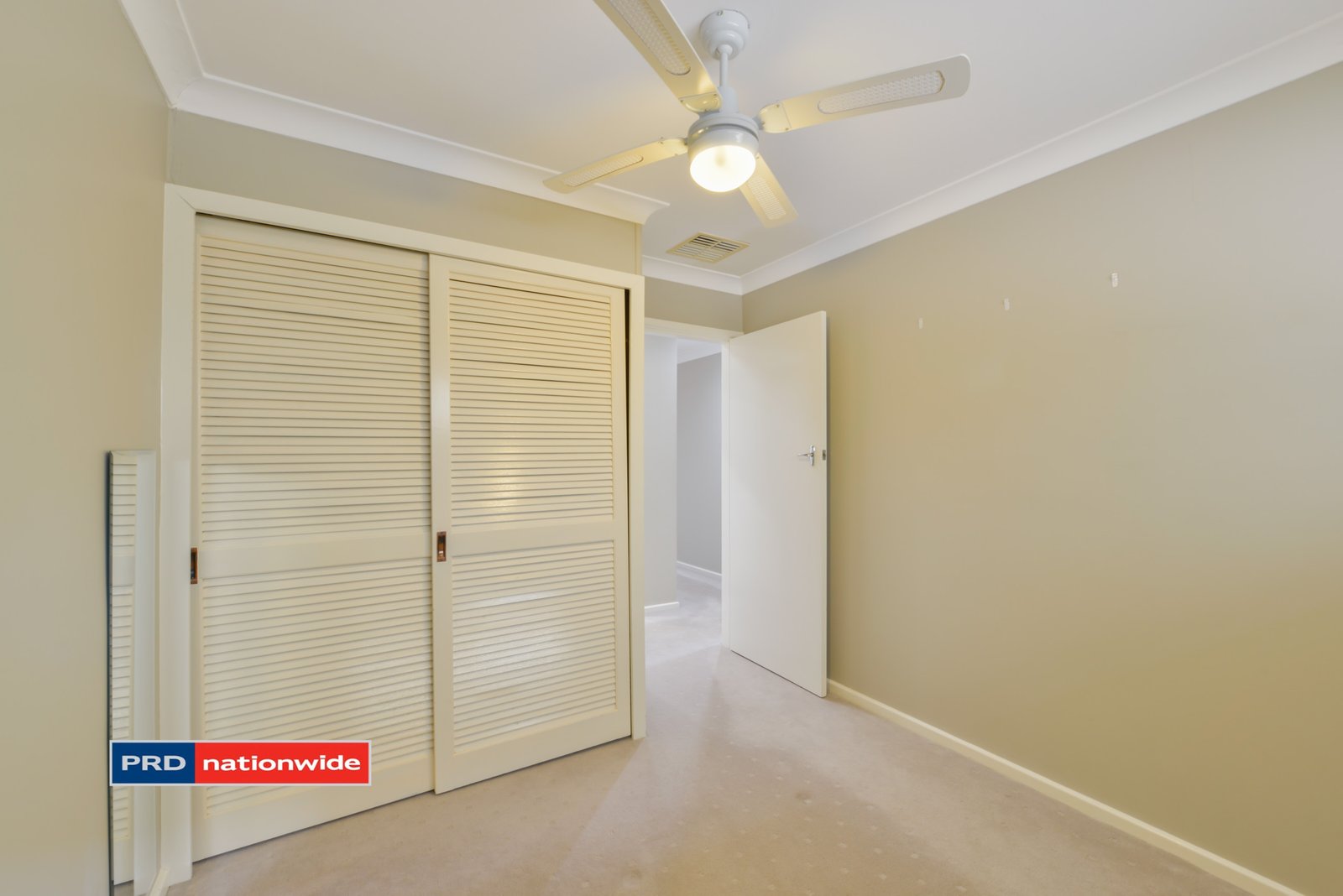 24 Lancaster Avenue TAMWORTH 17