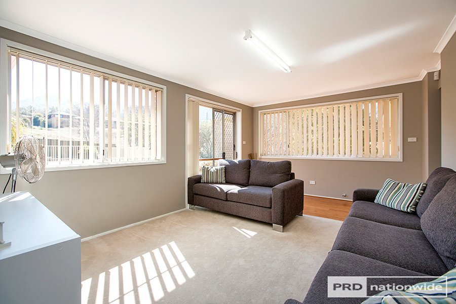 24 Lancaster Avenue TAMWORTH 3
