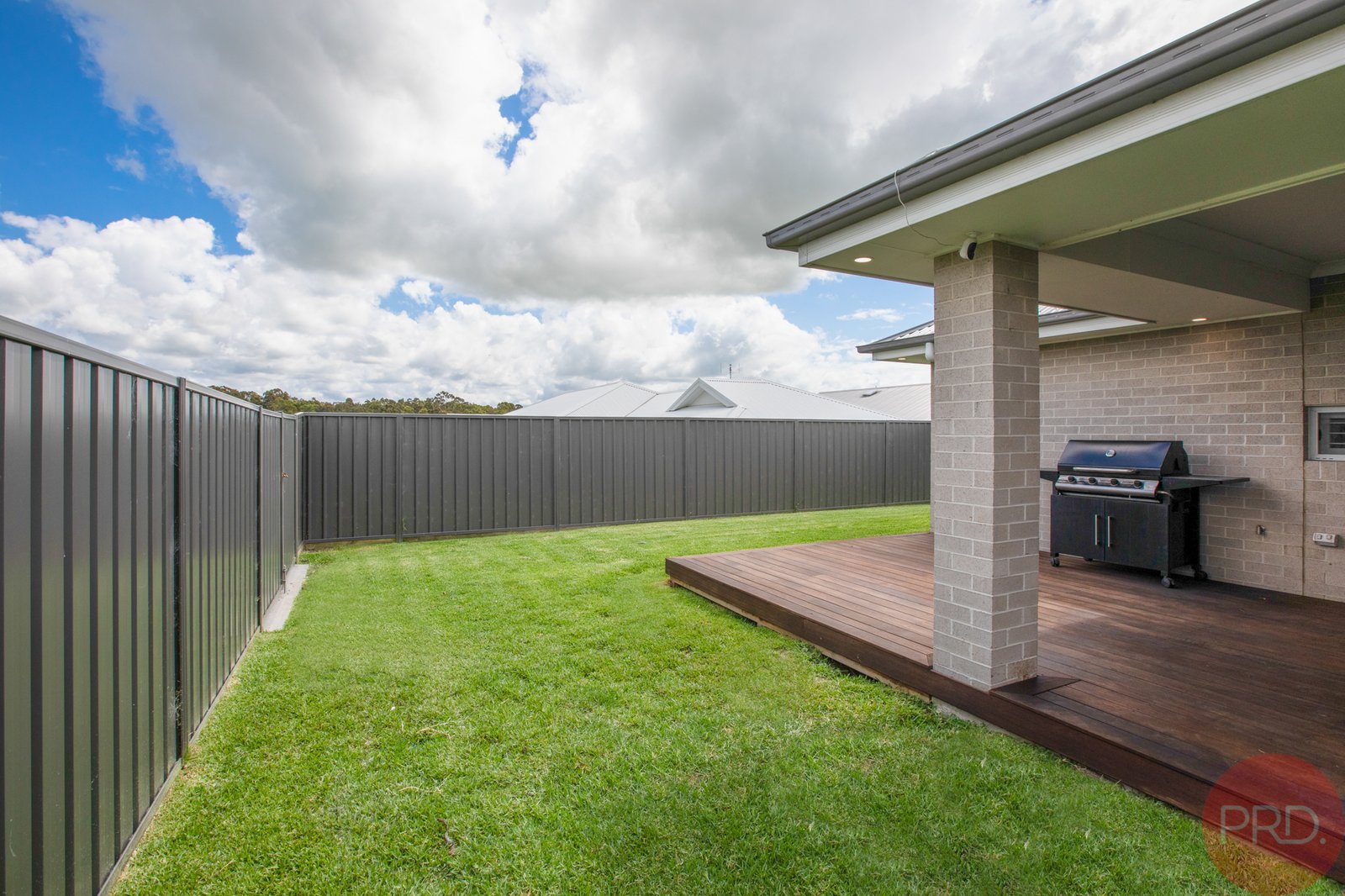 24 Lancaster Street THORNTON 16