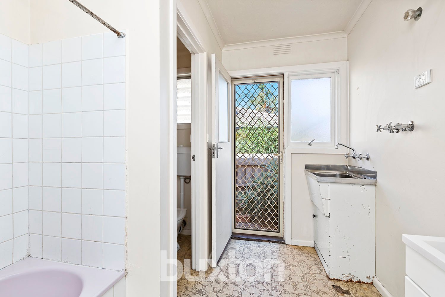 Gallery: 2/4 Latona Street