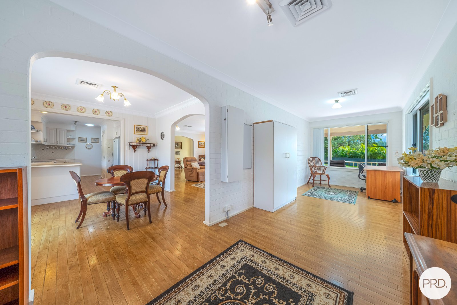 24 Laurie Street LAURIETON 6