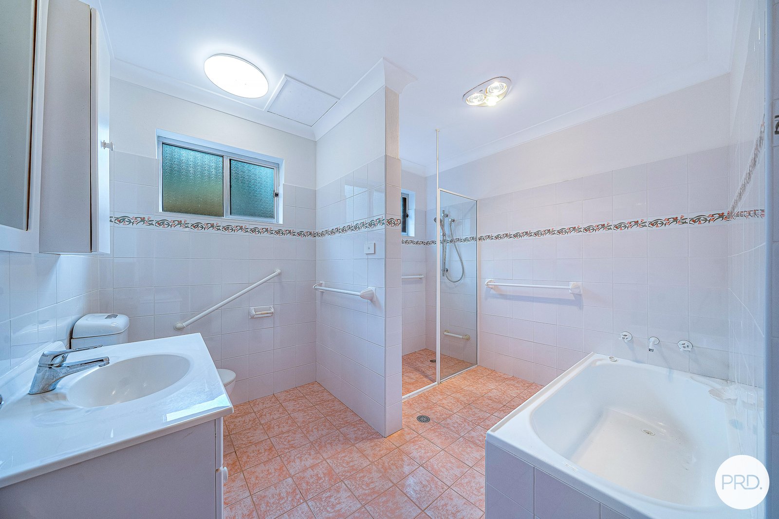 24 Laurie Street LAURIETON 11