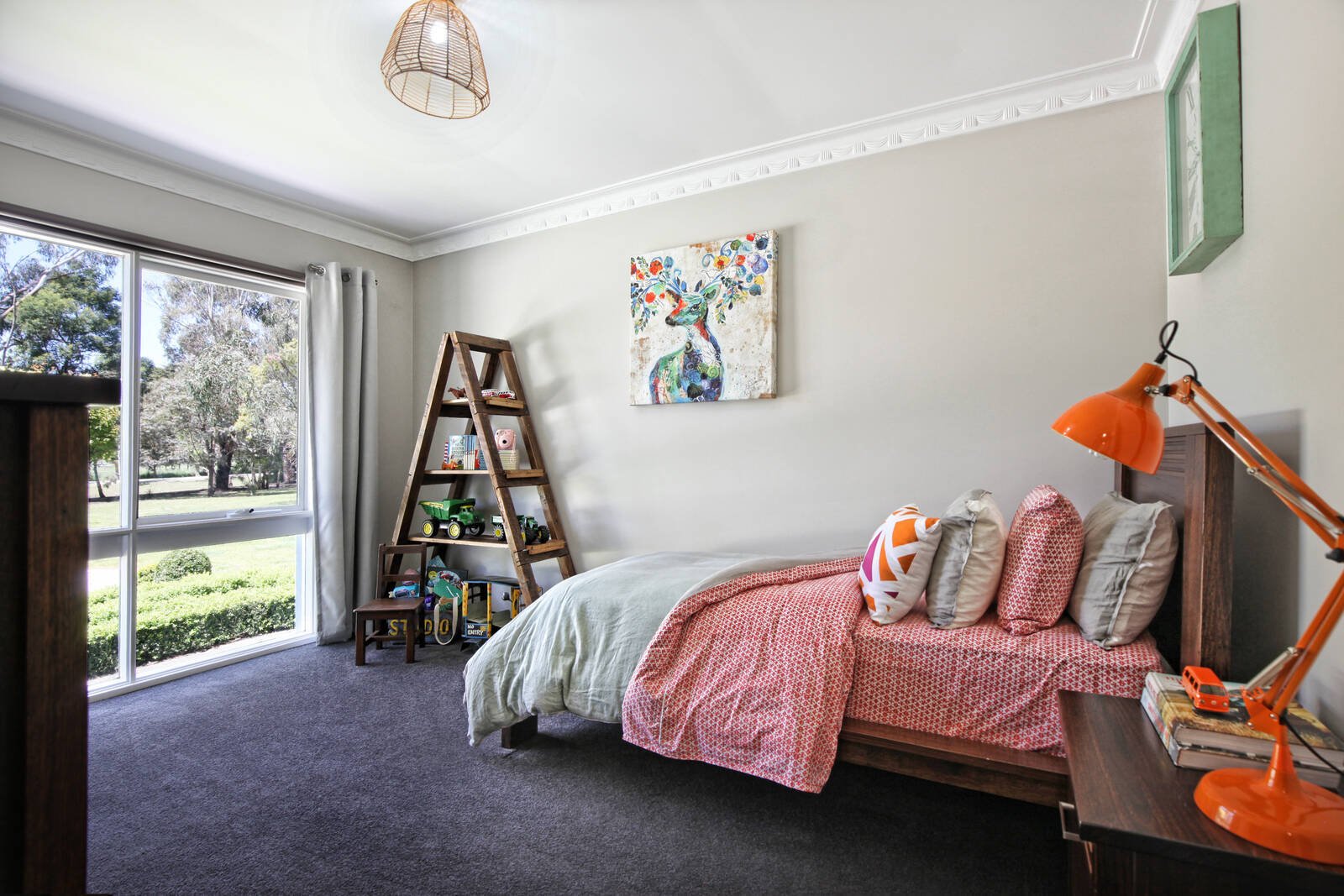Real Estate and Property in 24 Lavenders Lane, Kyneton, VIC