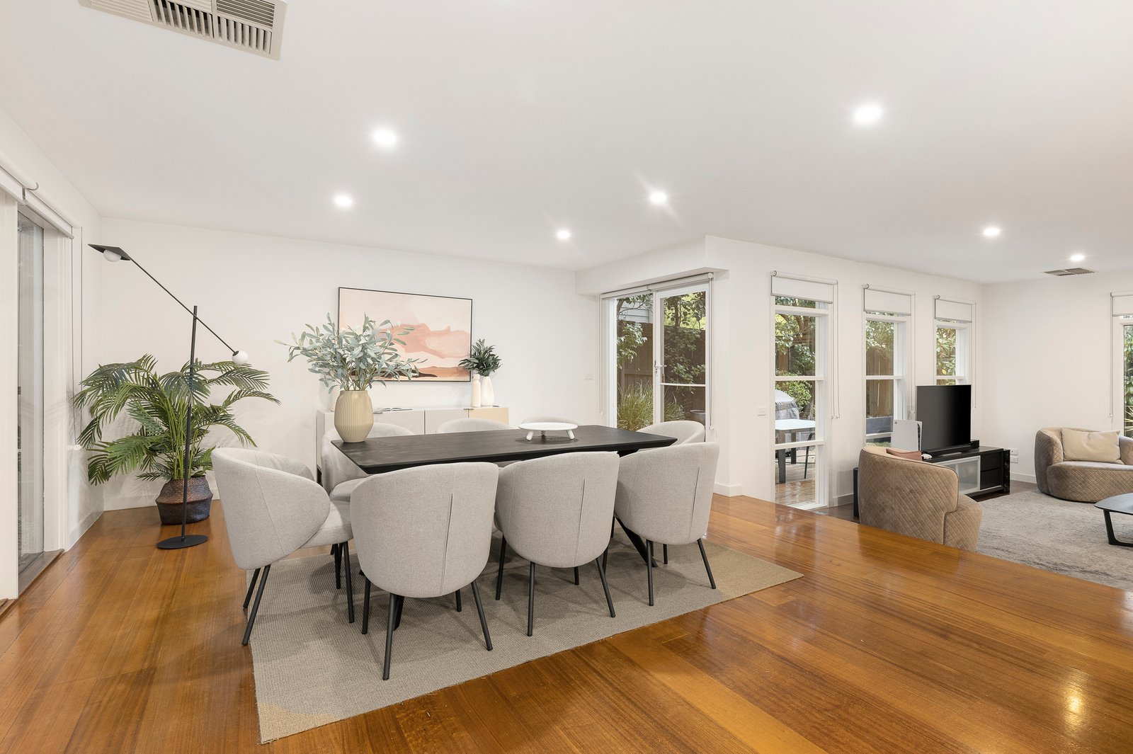 24 Lawes Street, Hawthorn, 3122