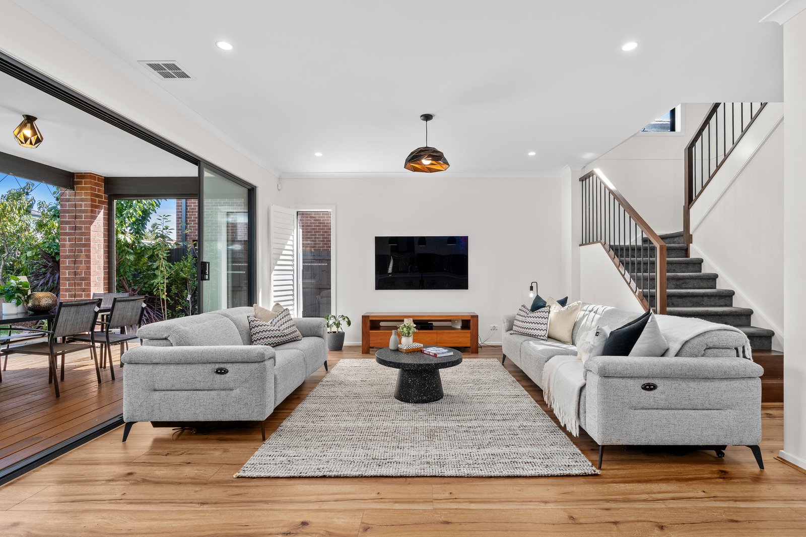 Gallery: 24 Lawson Street