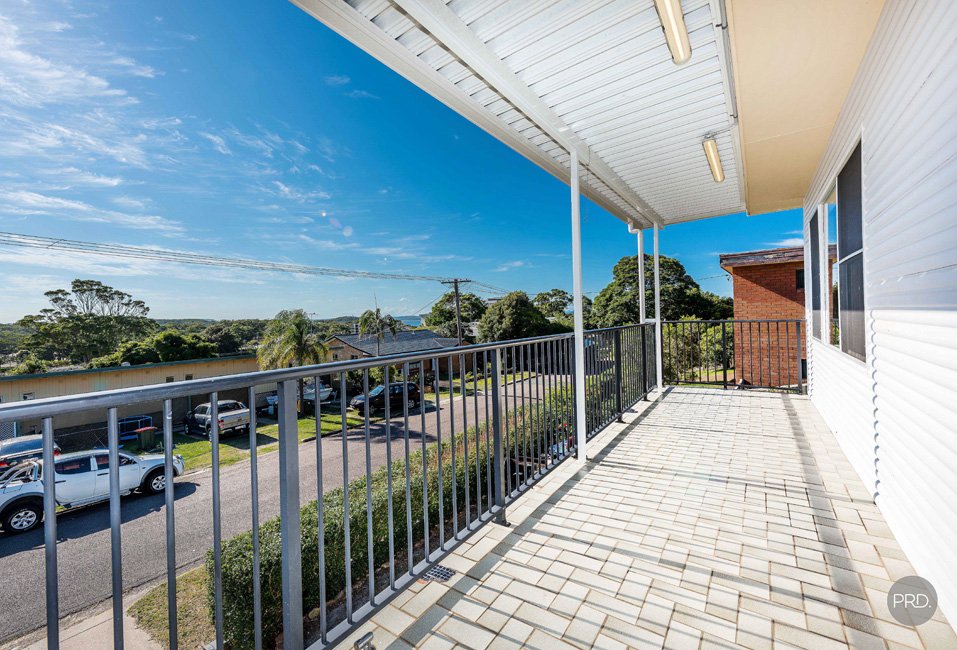 24 Leonard Avenue SHOAL BAY 3