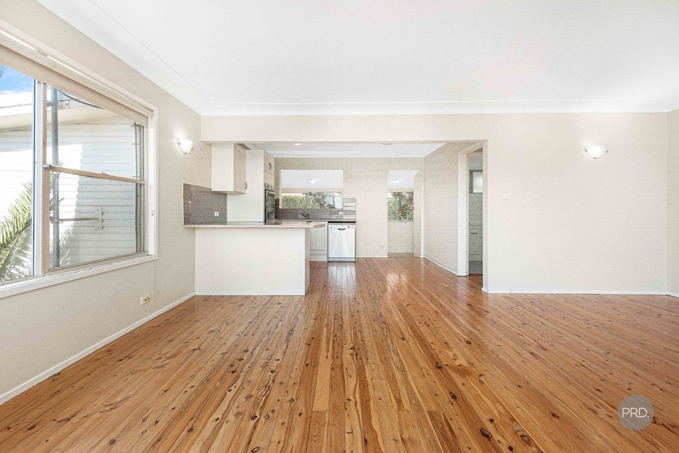 24 Leonard Avenue SHOAL BAY 13