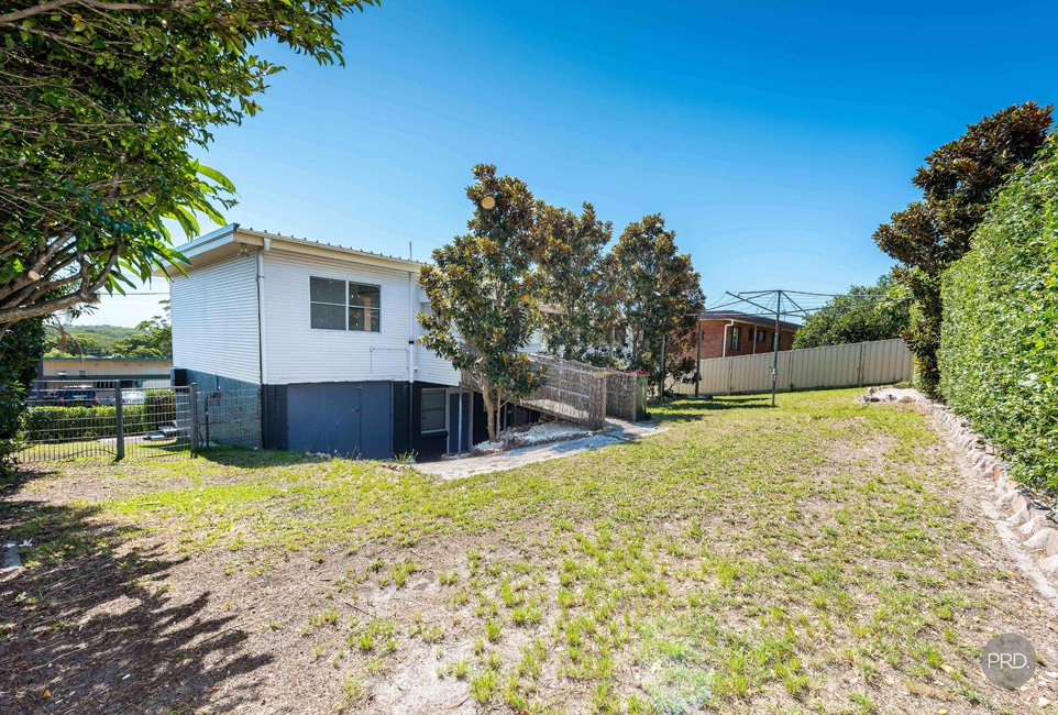 24 Leonard Avenue SHOAL BAY 15