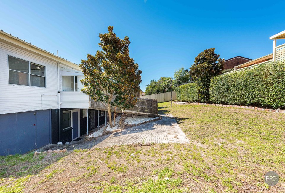 24 Leonard Avenue SHOAL BAY 16