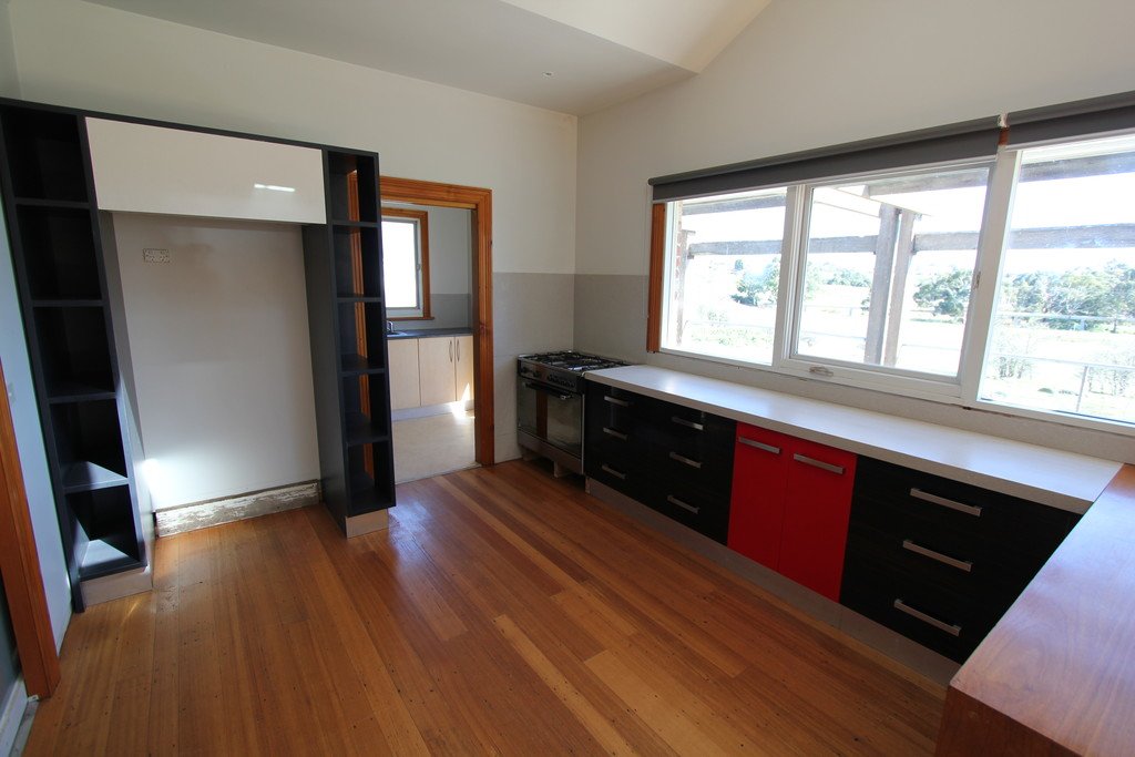 24 Lightfoot Avenue BALLARAT CENTRAL 8